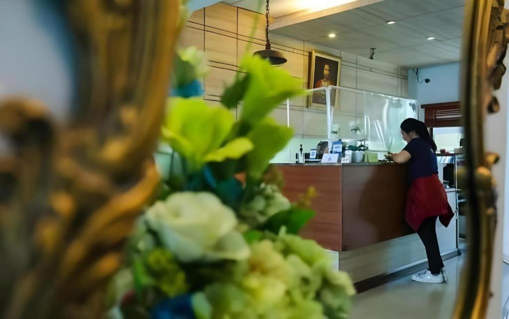 Central Place Hotel Rayong Esterno foto